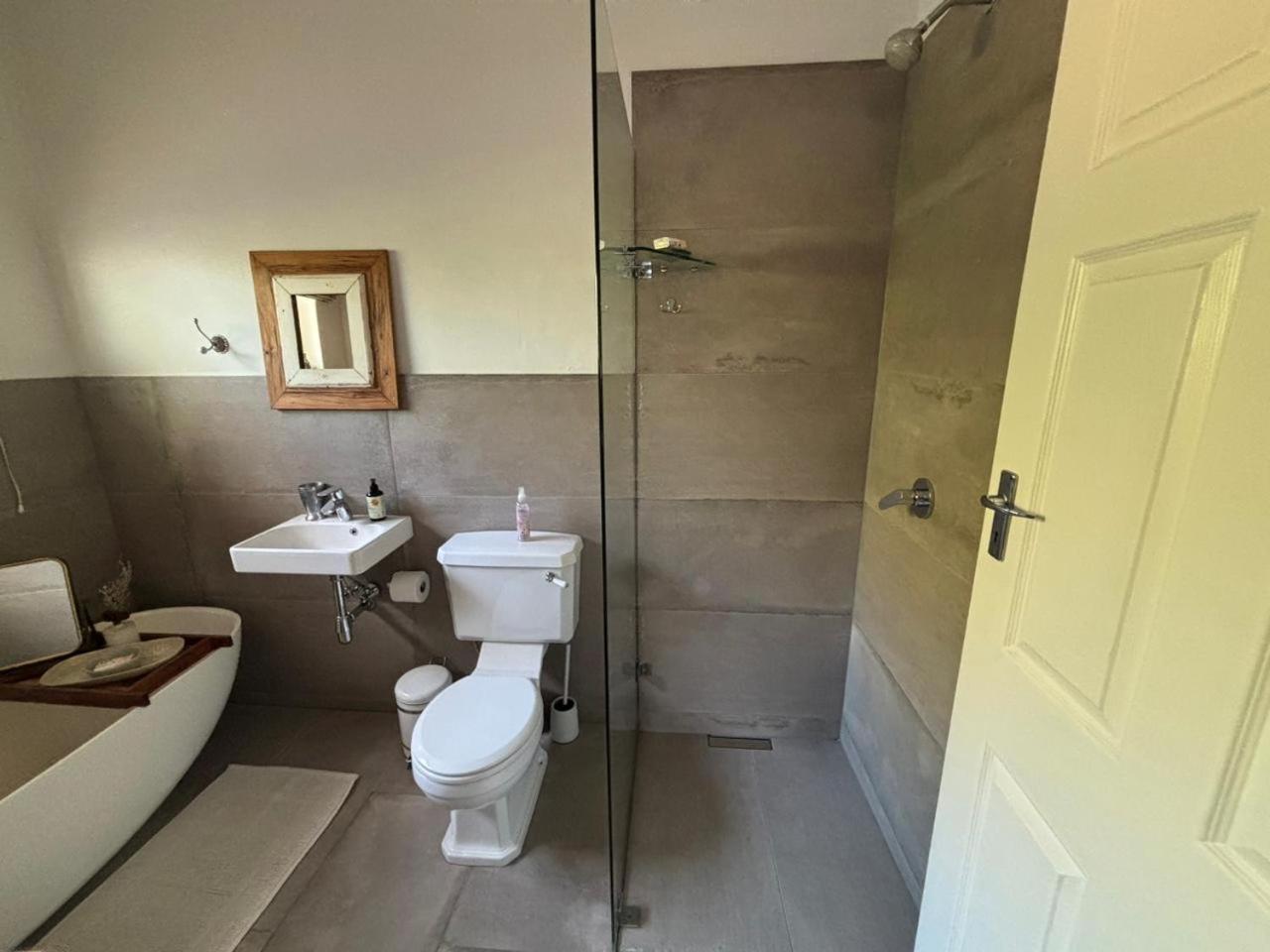 Stellenhaus Guest Cottage Стелленбос Экстерьер фото